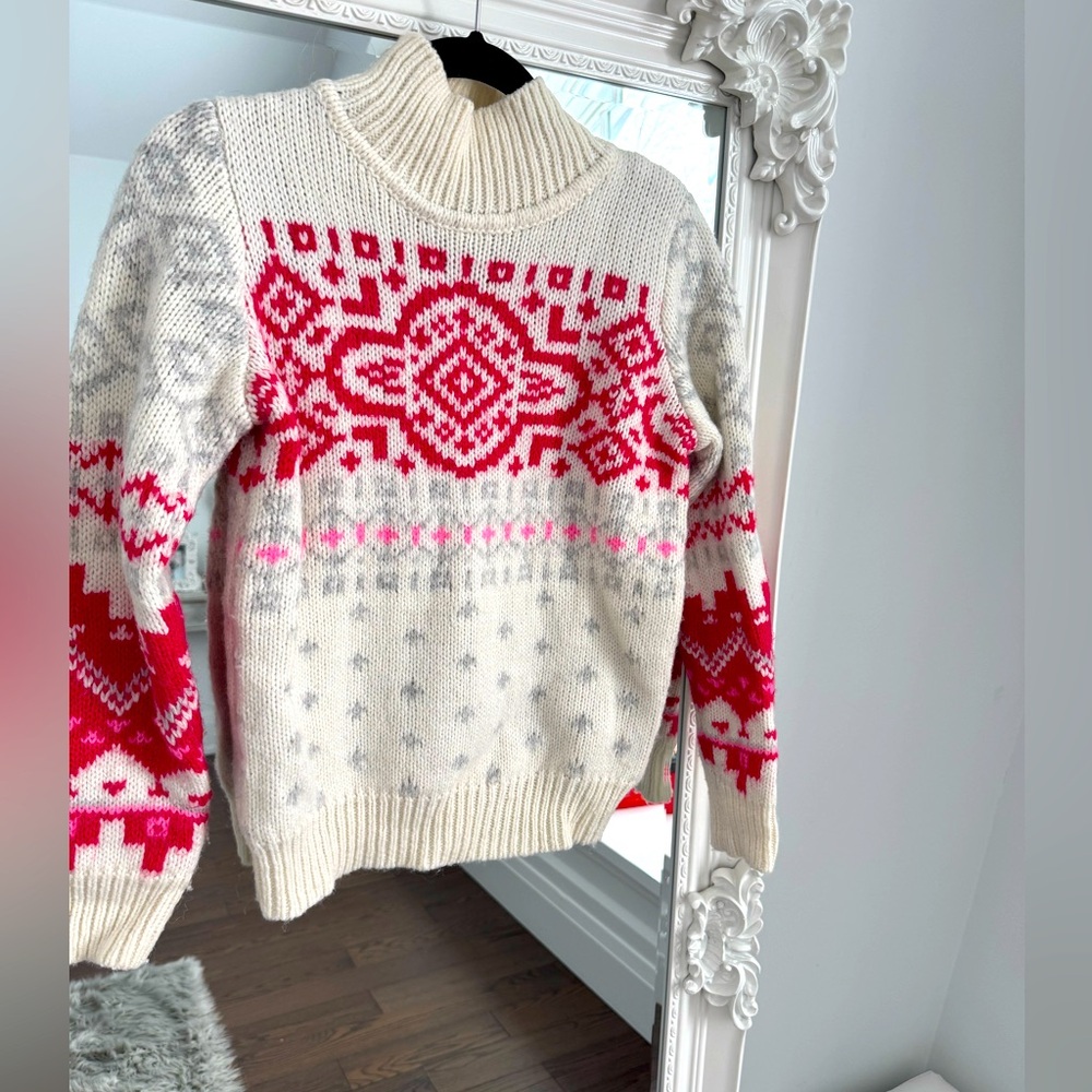 Gap sweater in size XS
